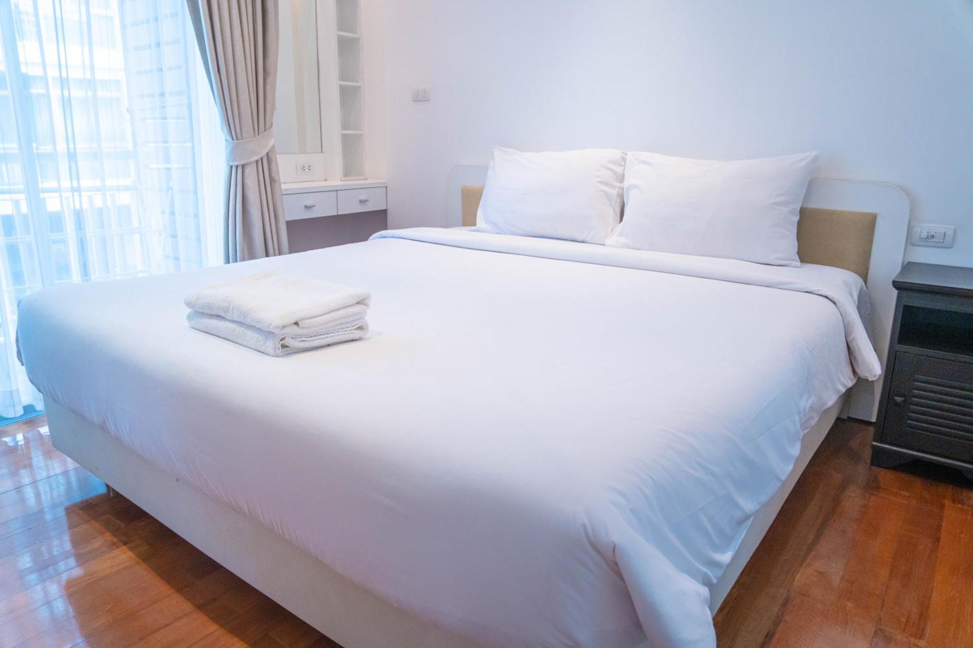 Recently Renovated Pool View In Modern Complex Apartment Patong